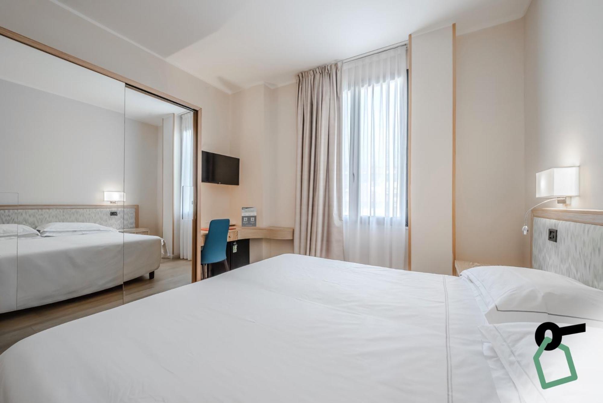 Hotiday Room Collection - Mediterranee Alassio Exterior foto