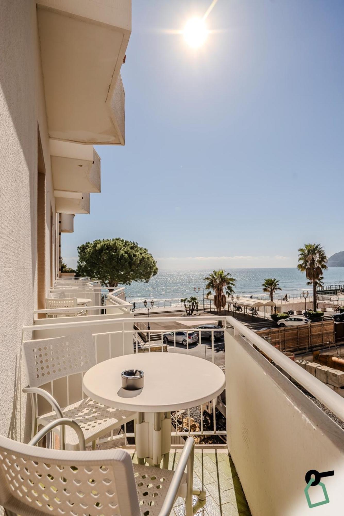 Hotiday Room Collection - Mediterranee Alassio Exterior foto